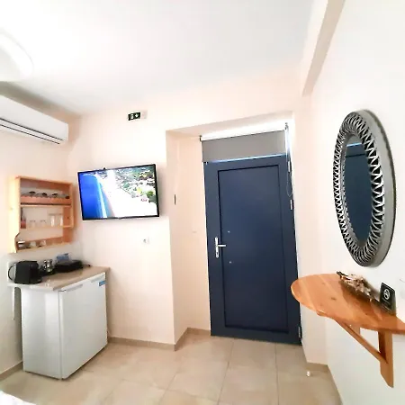 Lovely Rooms Finikounda Extérieur photo