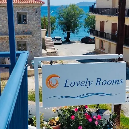 Lovely Rooms Finikounda Exterior photo